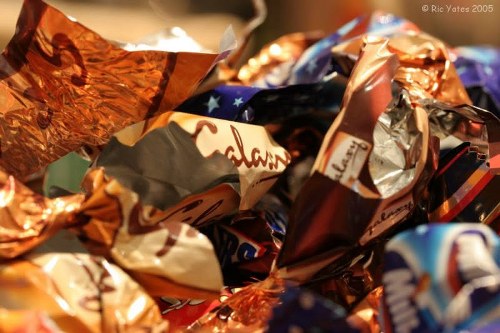 Bank transfer and invoice illustration for skip hire payments